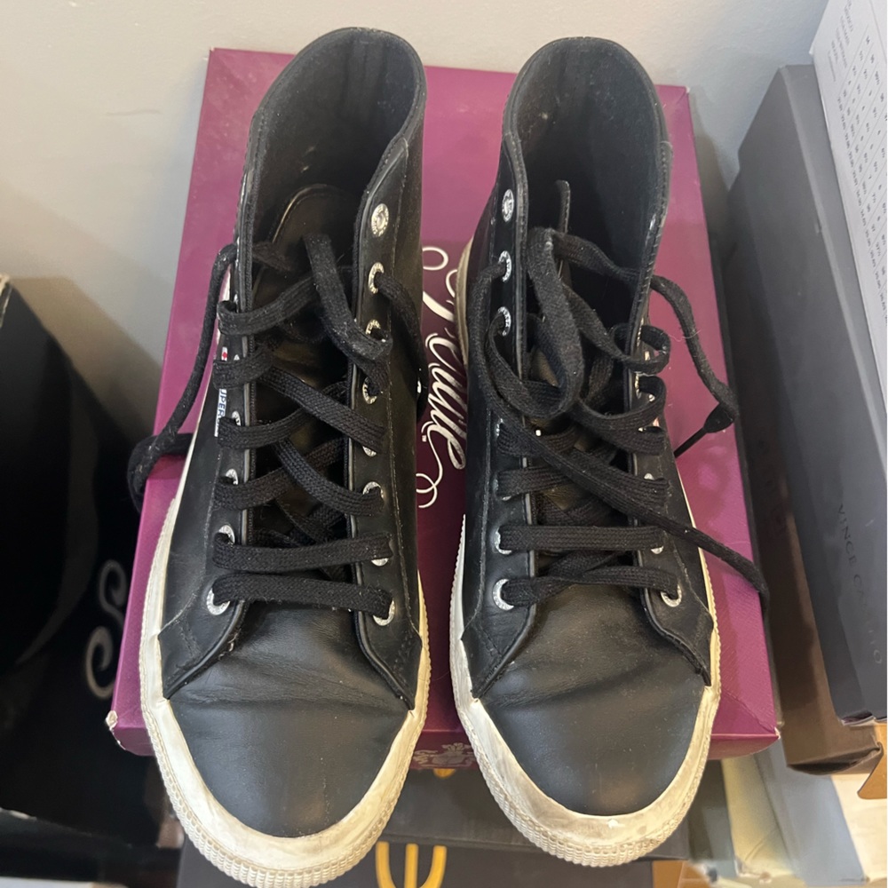 Superga gym shoes